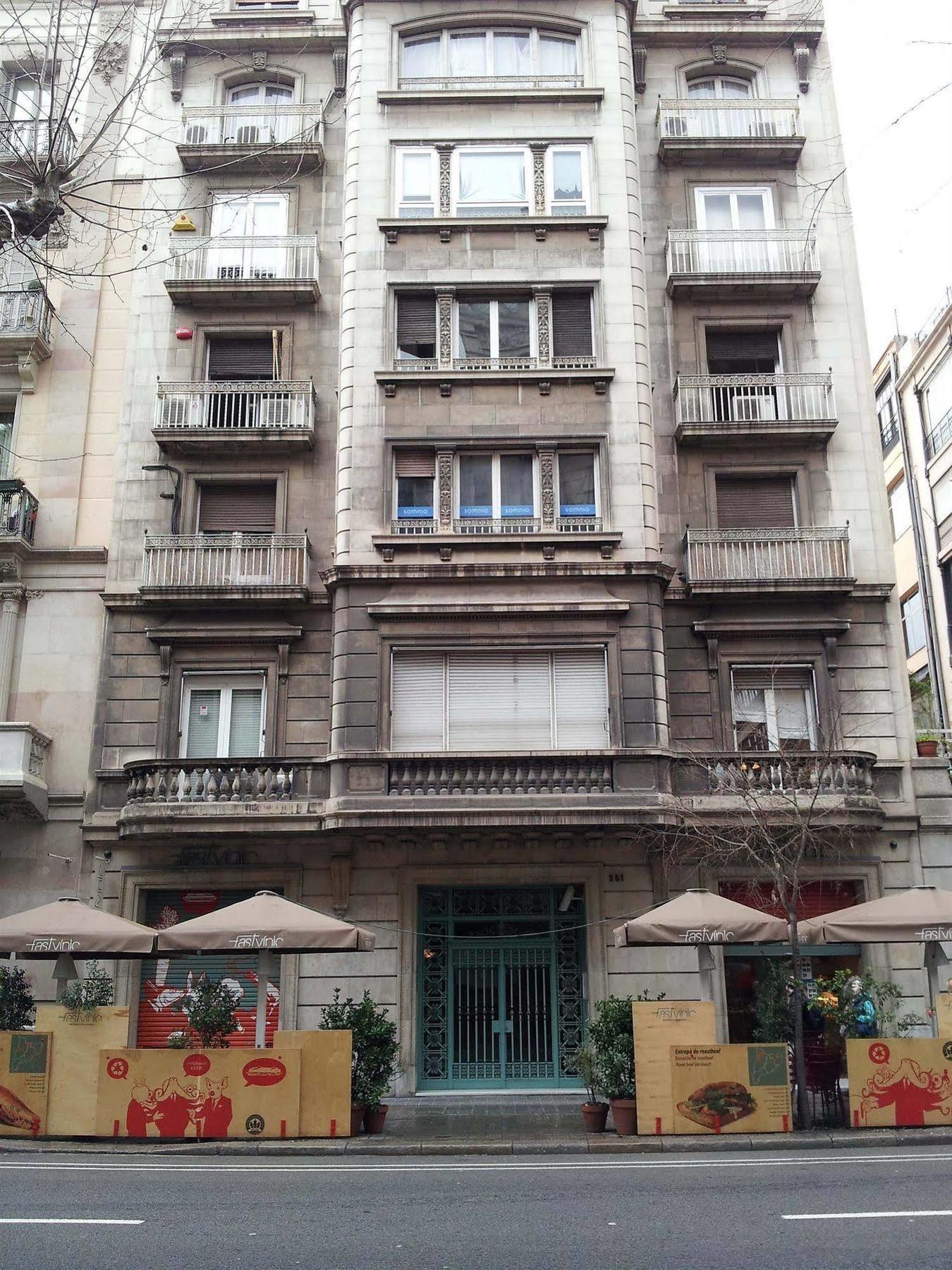 Somnio Hostels Barcelona Zewnętrze zdjęcie